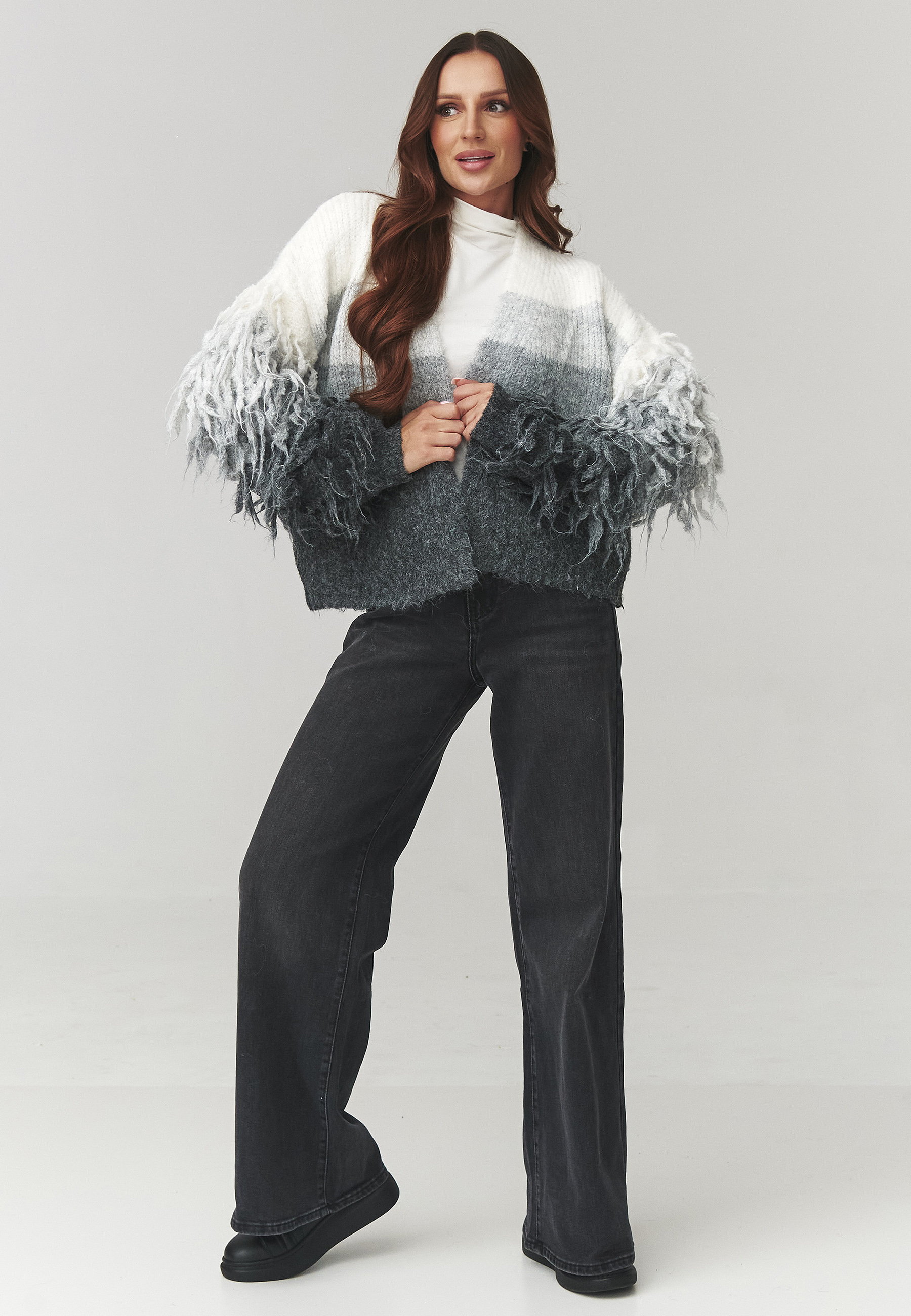 Sweter Damski Model C25 Grey - Makadamia – vue 2