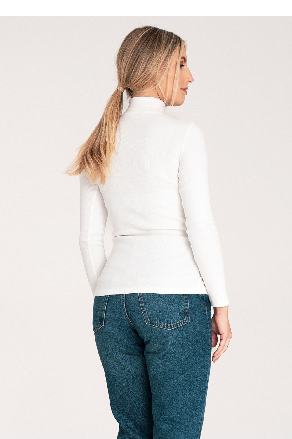 Women's Turtleneck Model M1058 Ecru - Figl