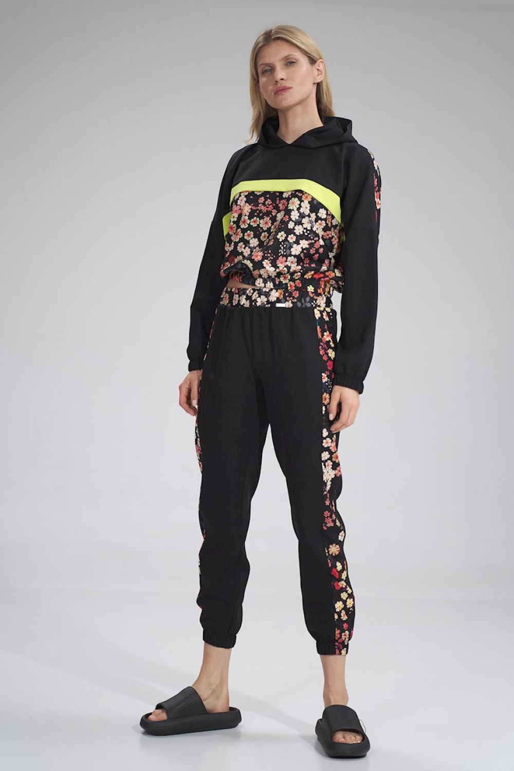 Women’s Sweatshirt Model M757 Black/Pattern 122 - Figl – vista 2