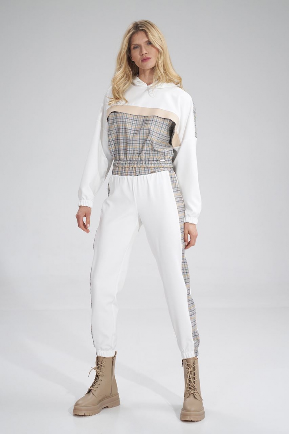 Women's Sweatshirt Model M757 Ecru/Pattern 121 - Figl