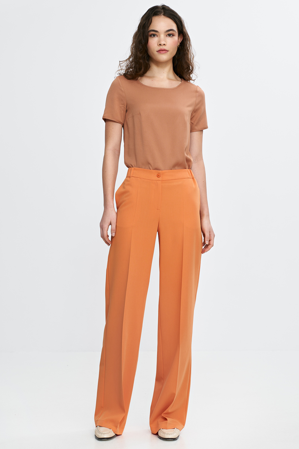 Basic short-sleeve top B193 Carmel - Nife
