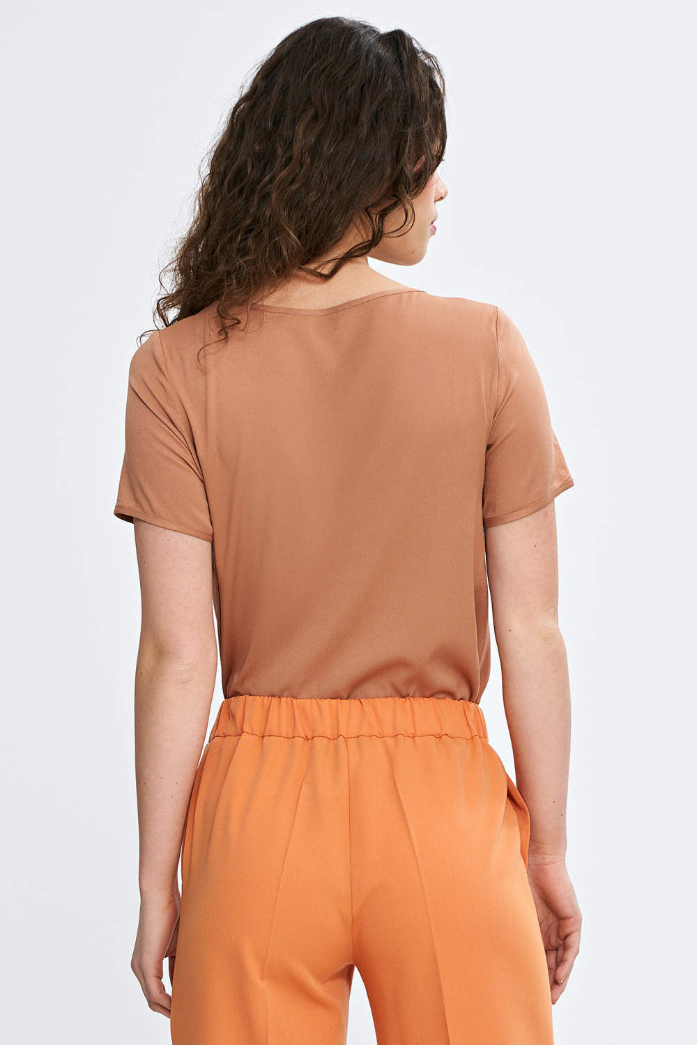 Basic short-sleeve top B193 Carmel - Nife