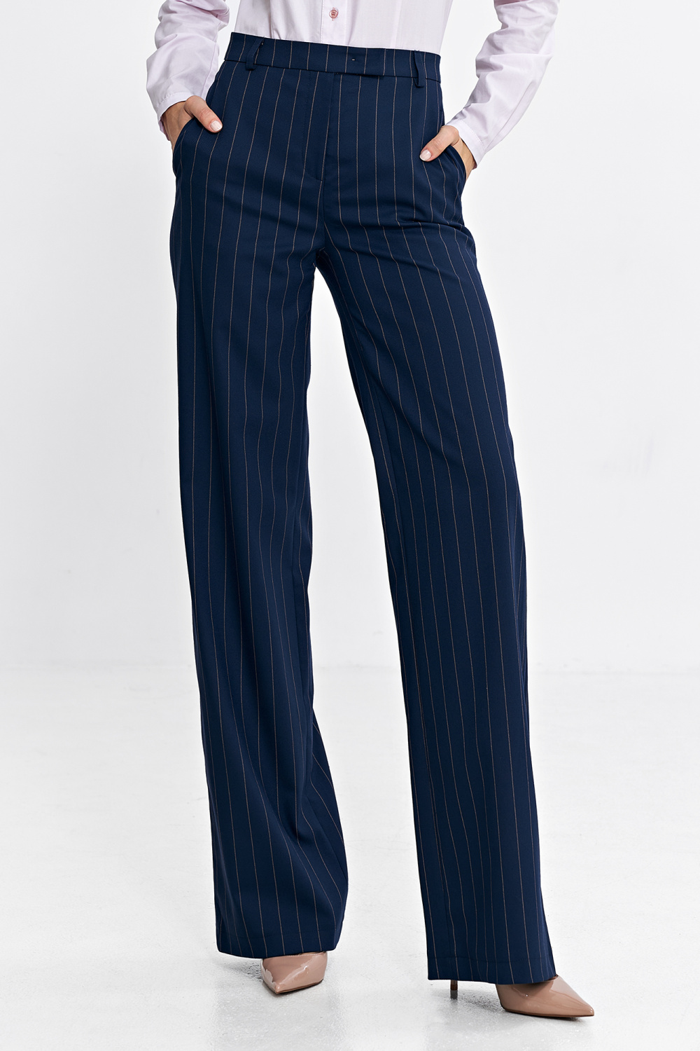 Spodnie bootcut z krytym guzikiem prążek SD103 Navy - Nife