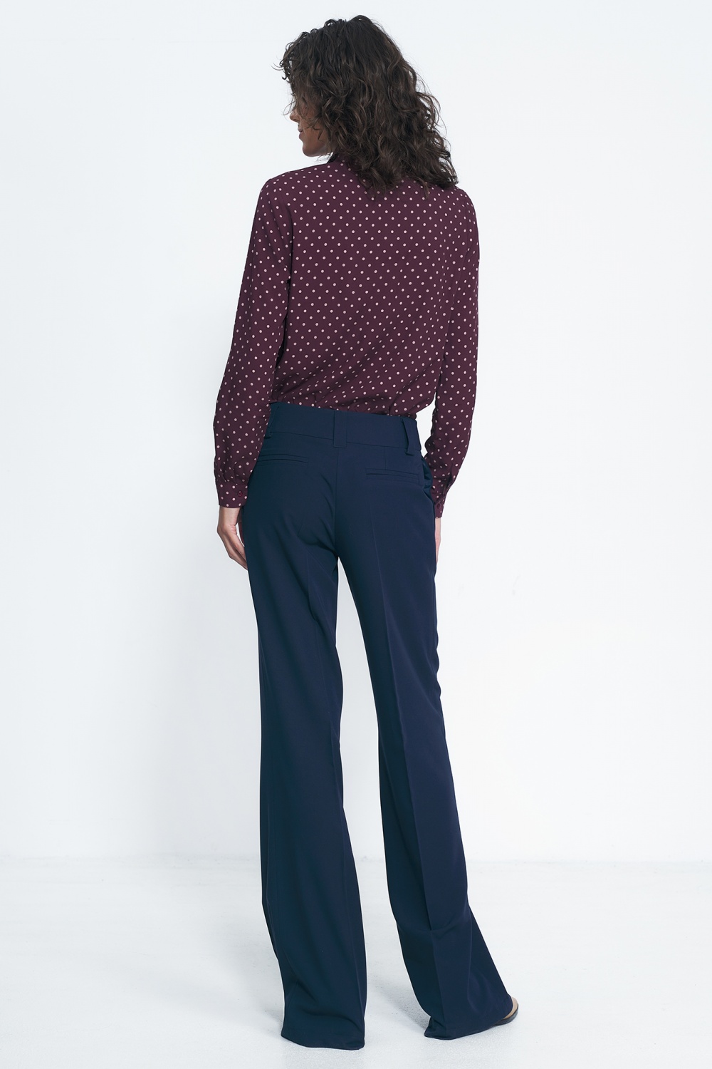 Granatowe spodnie typu wide leg SD81 Navy - Nife – widok 2