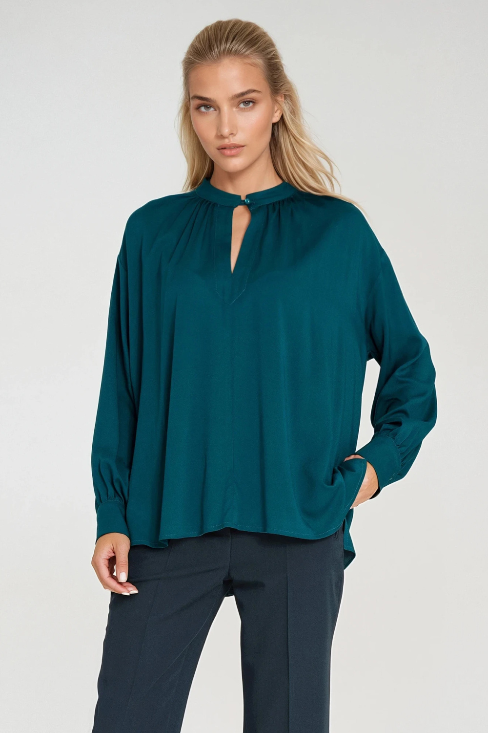 Oversized blouse with gathered detail B197 Emerald - Nife