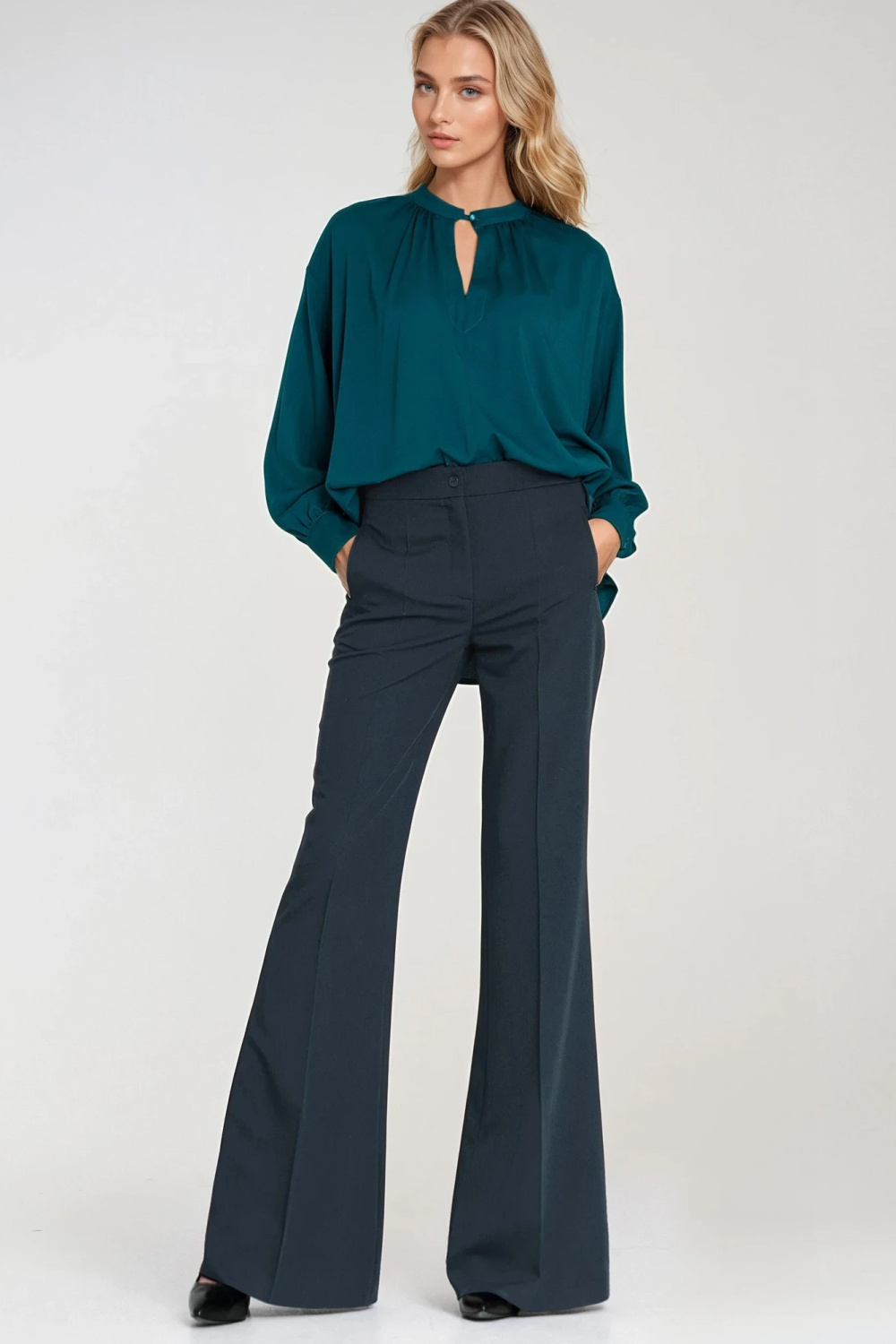 Oversized blouse with gathered detail B197 Emerald - Nife