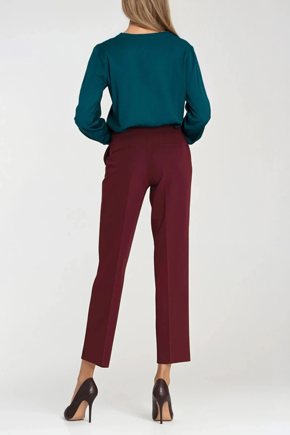Viscose blouse with a wide placket at the neckline B196 Emerald - Nife
