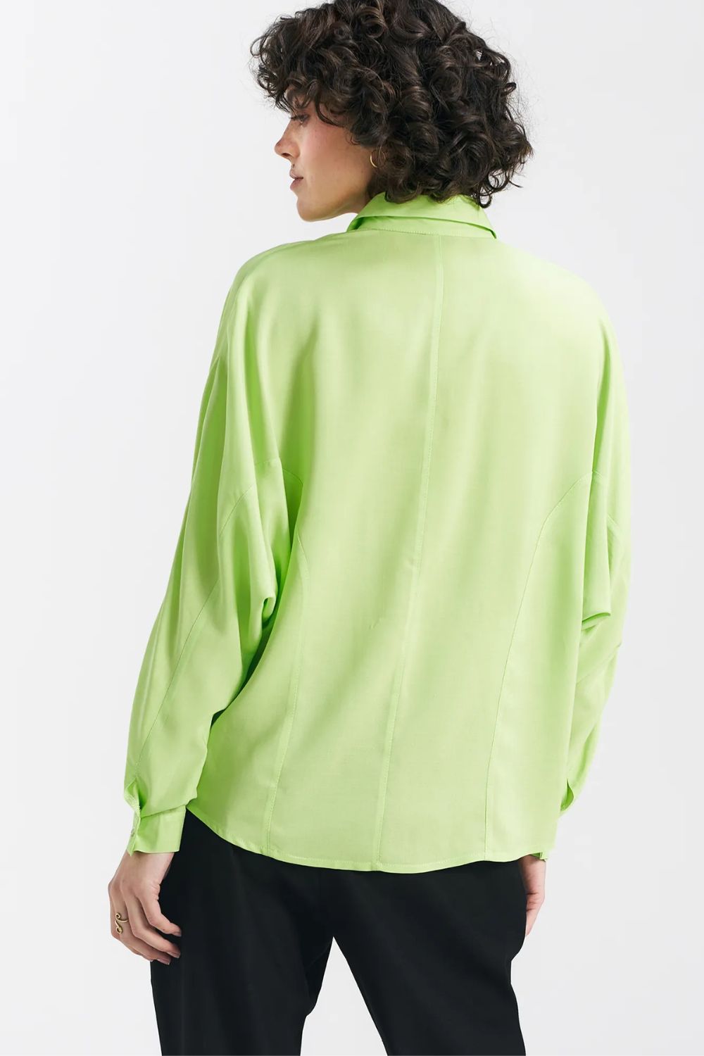 Oversized batwing blouse B158 Lime - Nife – vue 2