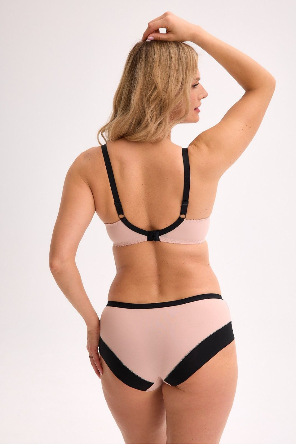 Figi Model Ivana 1327P Black/Pink - Gaia