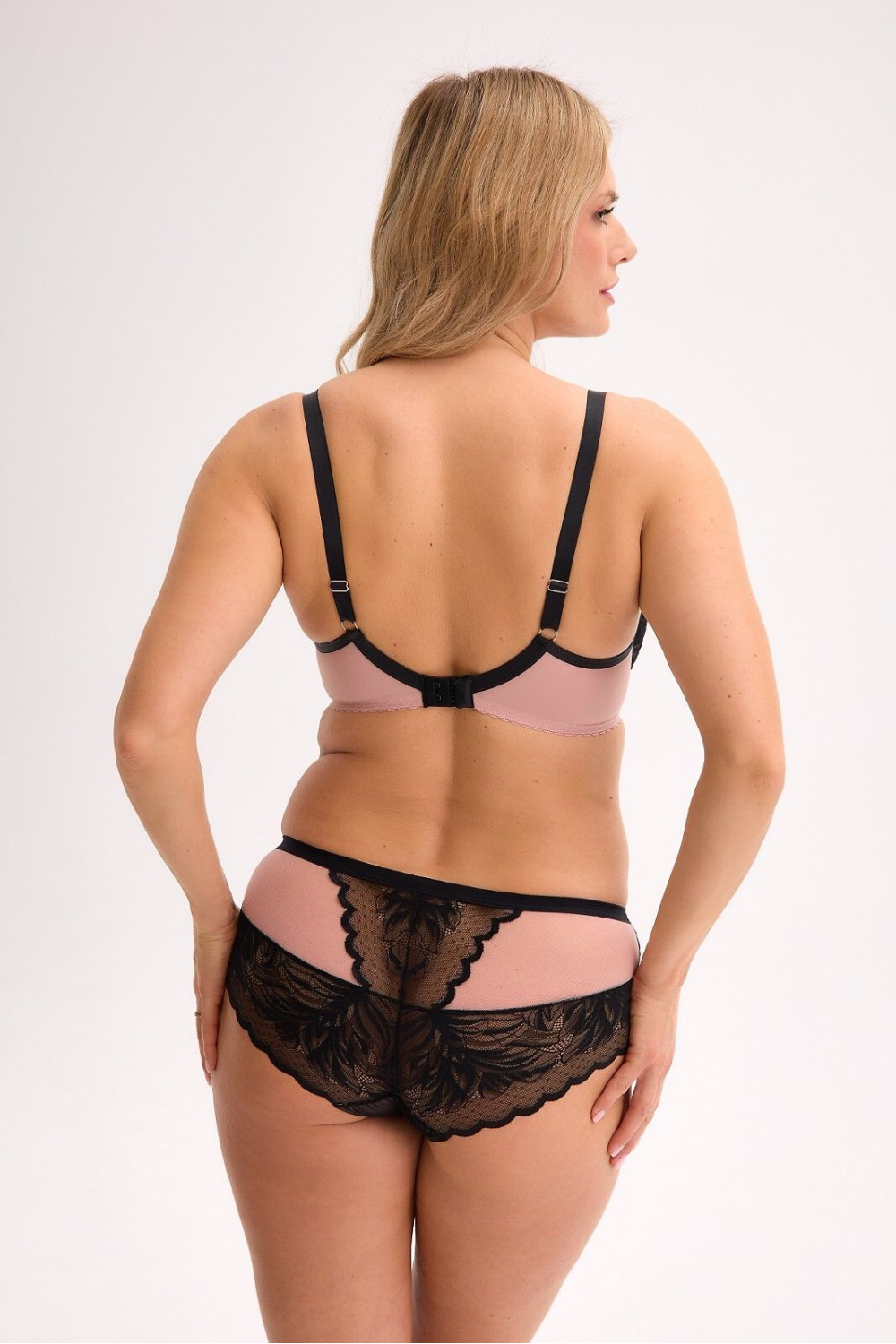 Figi Model Amara 1308P Black/Pink - Gaia