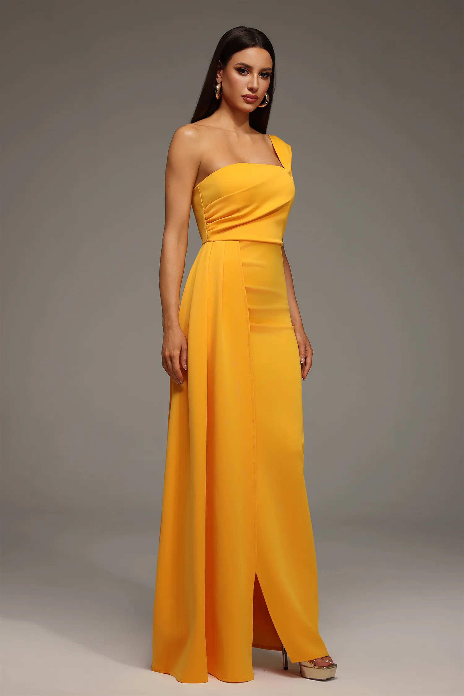 Robe Yellow Glow