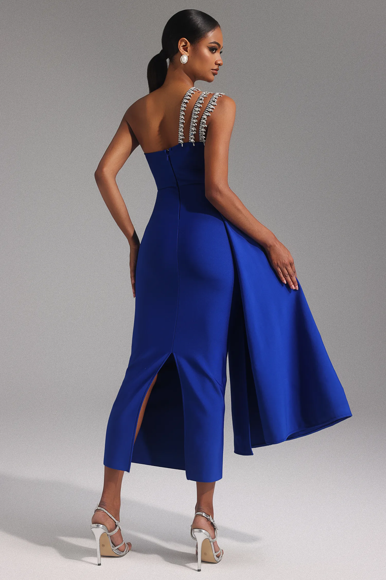 Robe Marcella