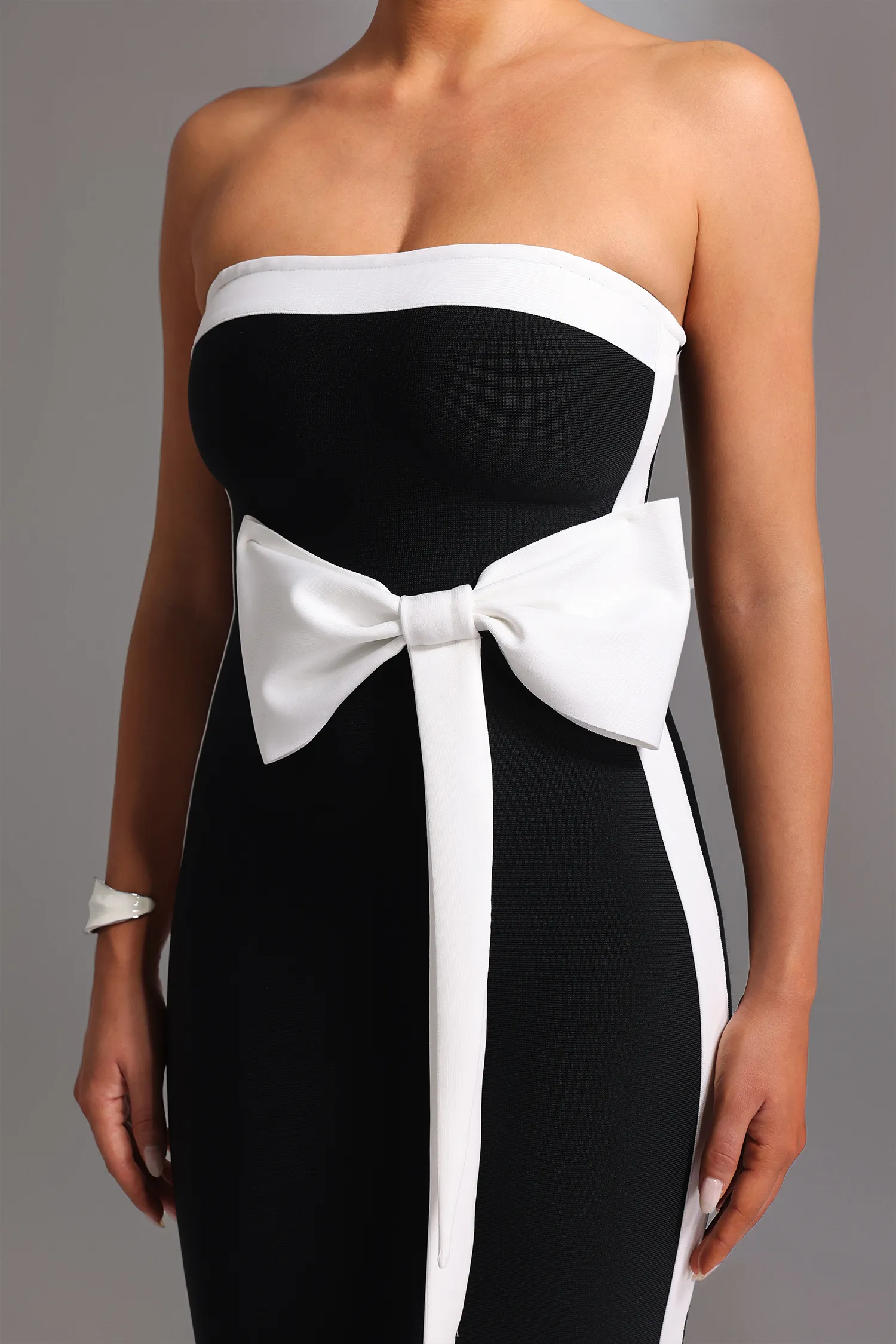 Sukienka Bow Black – widok 2