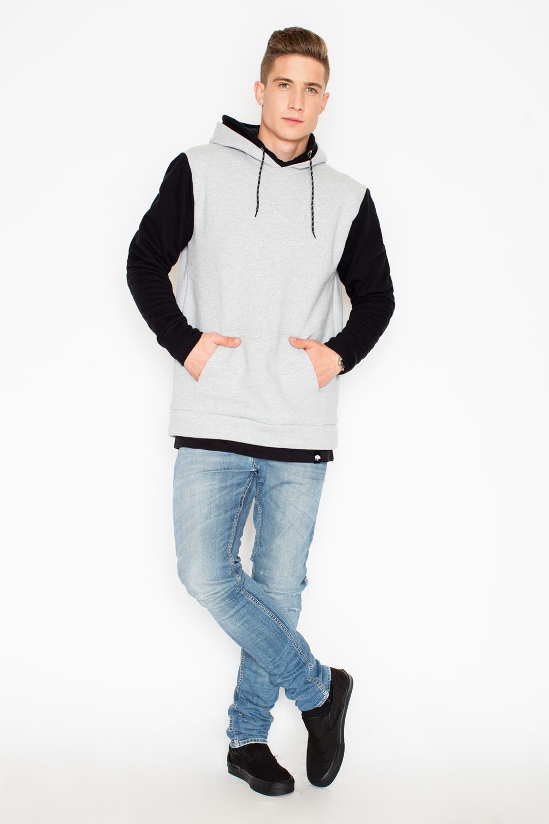 V031 Sweatshirt Gray