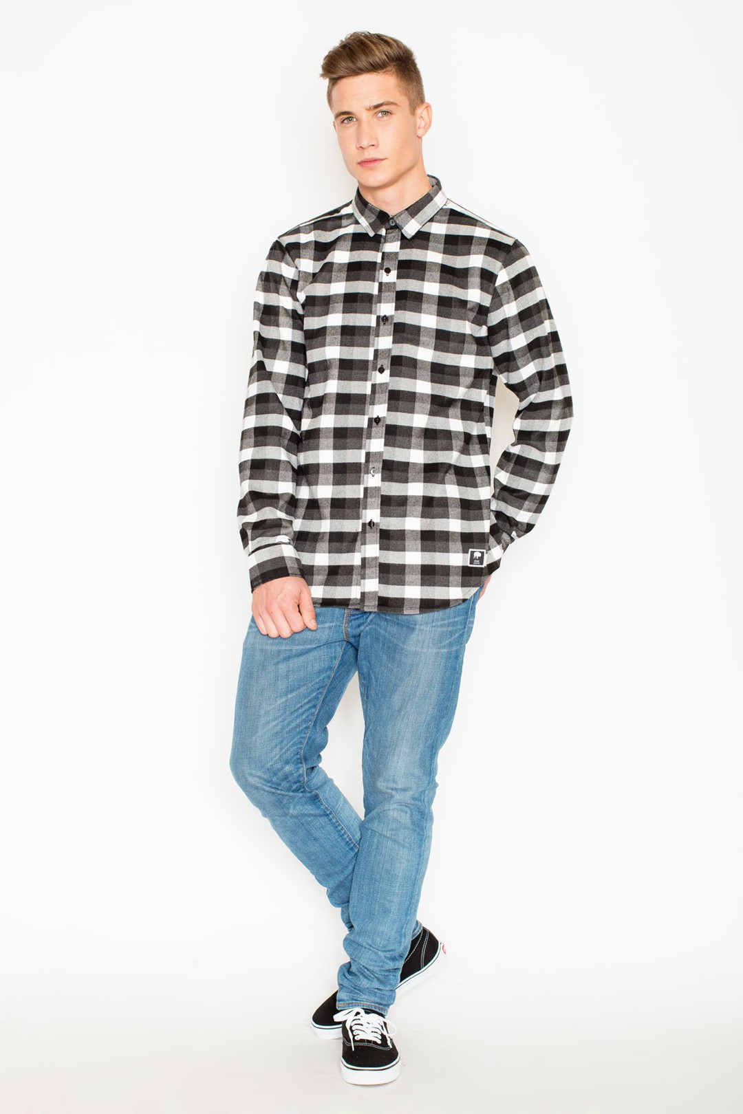 V026 Shirt Black