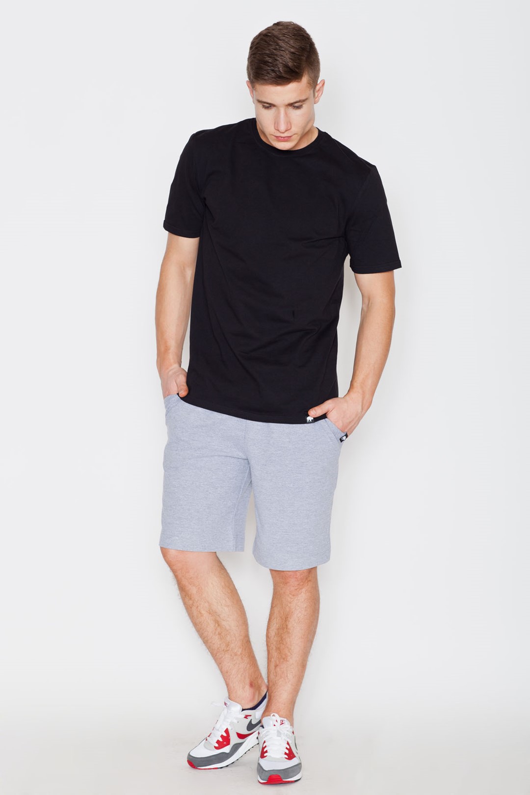 V001 T-Shirt Black