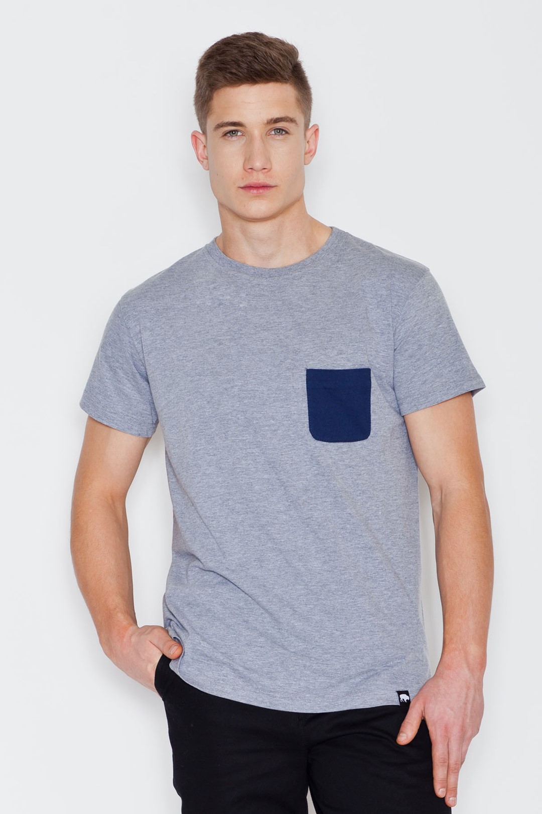 V002 T-Shirt Grey