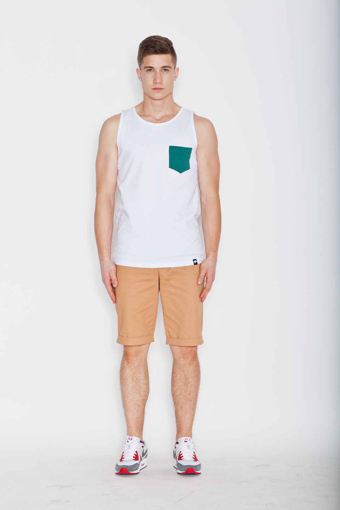 V021 T-Shirt White