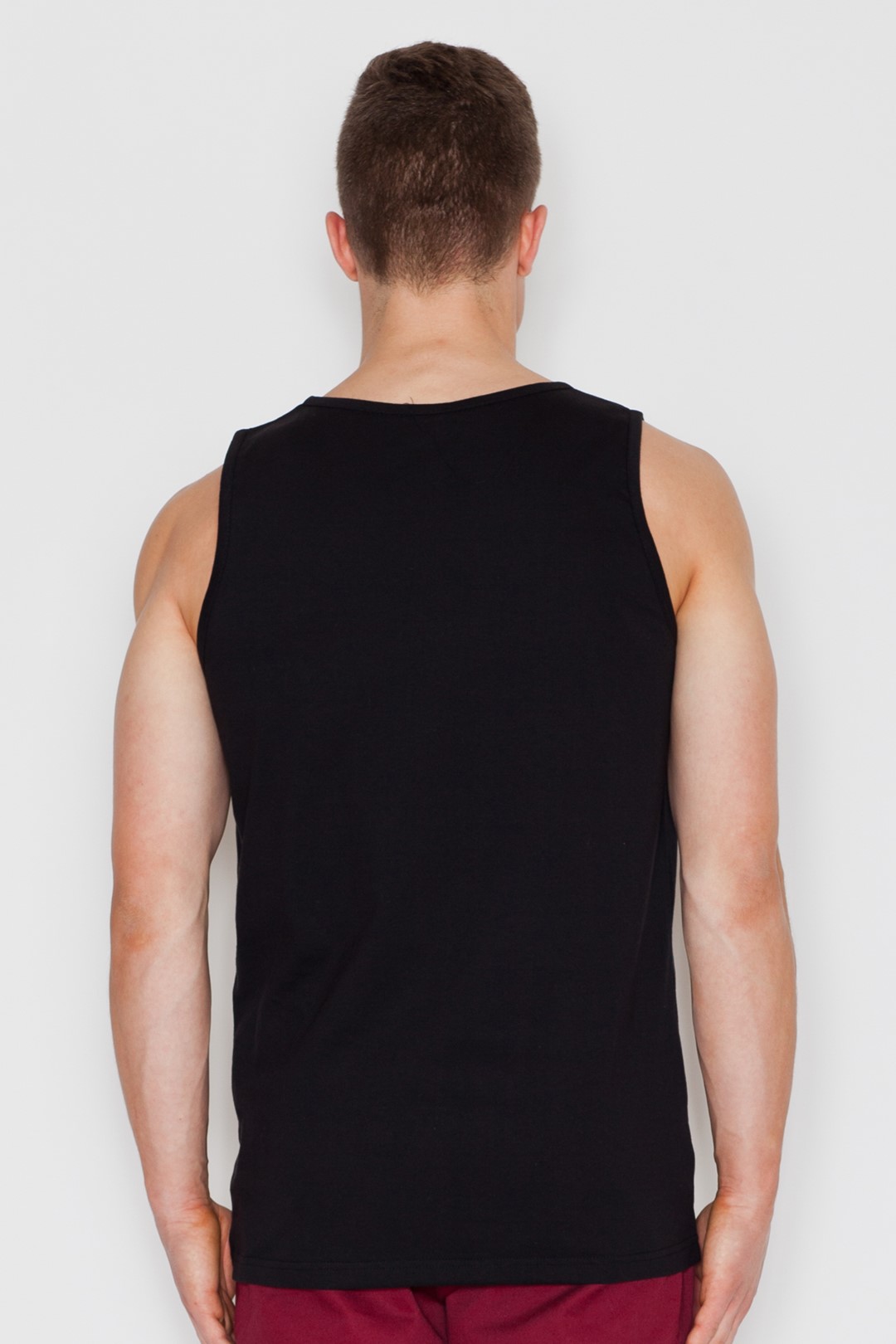 V021 T-Shirt Black
