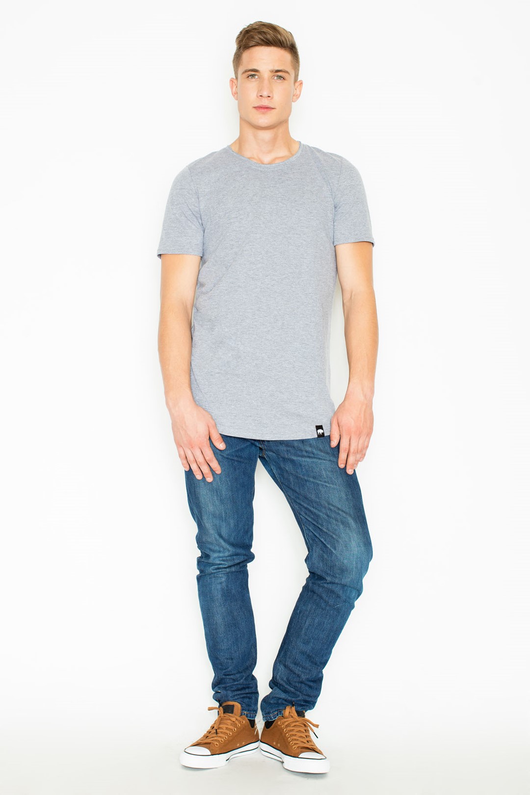 V025 T-Shirt Grey