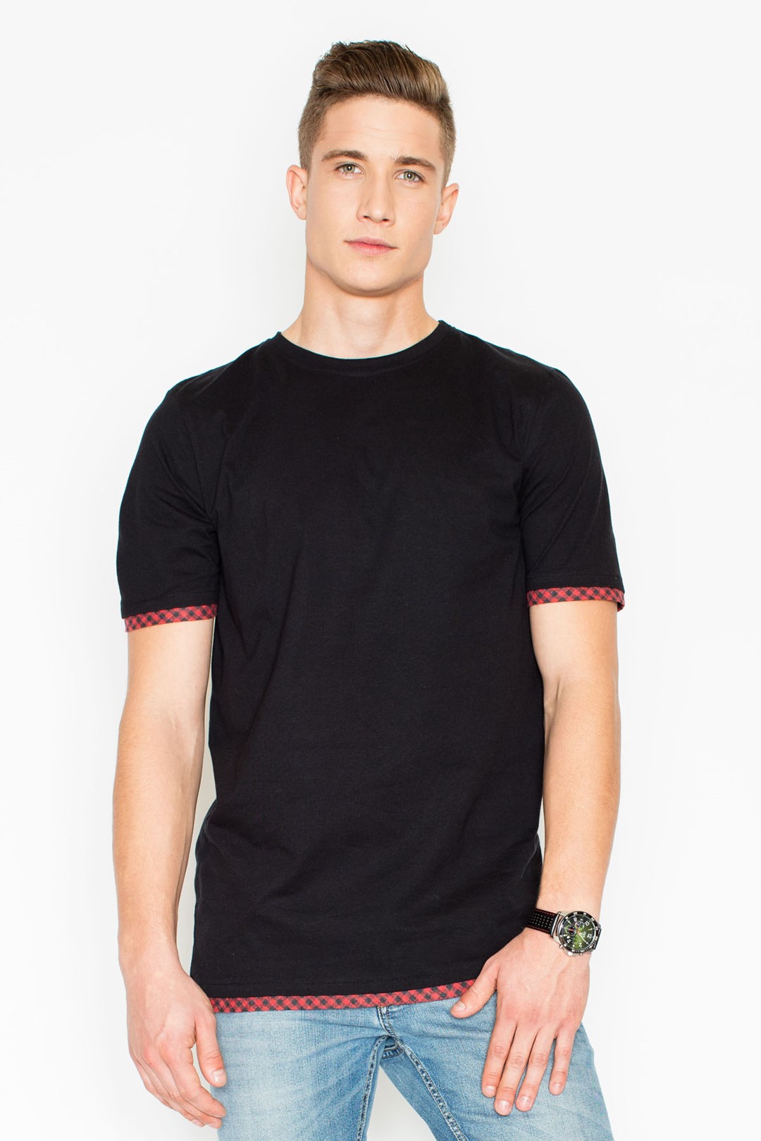 V032 T-shirt Black