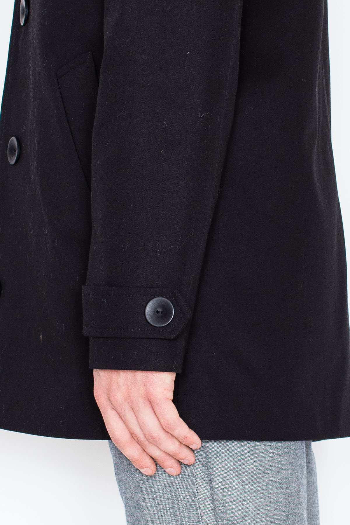V028 Coat in Black