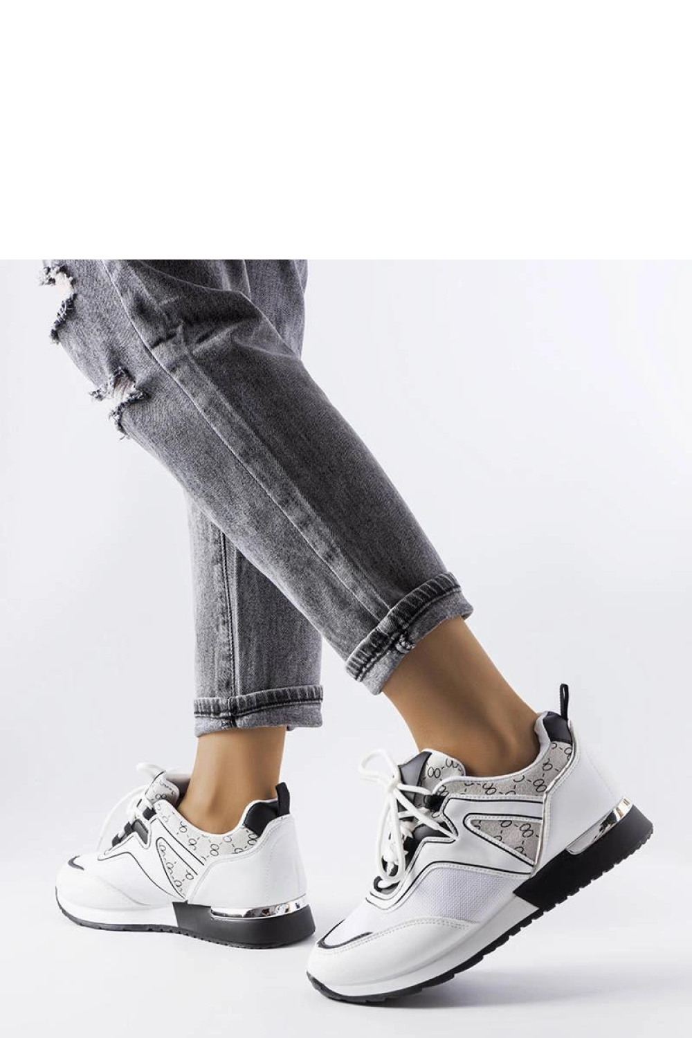 Białe sneakersy ze złotymi elementami Bedord - Solea – widok 2