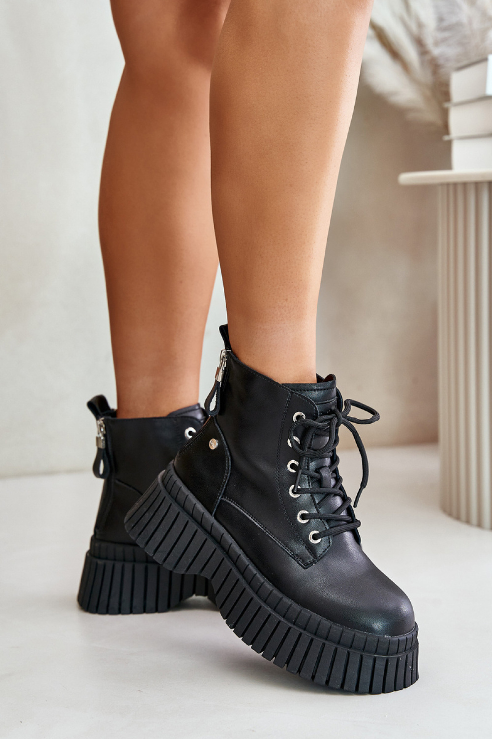Goe OO2N4126 Black lace-up boots - Step in style – vista 2