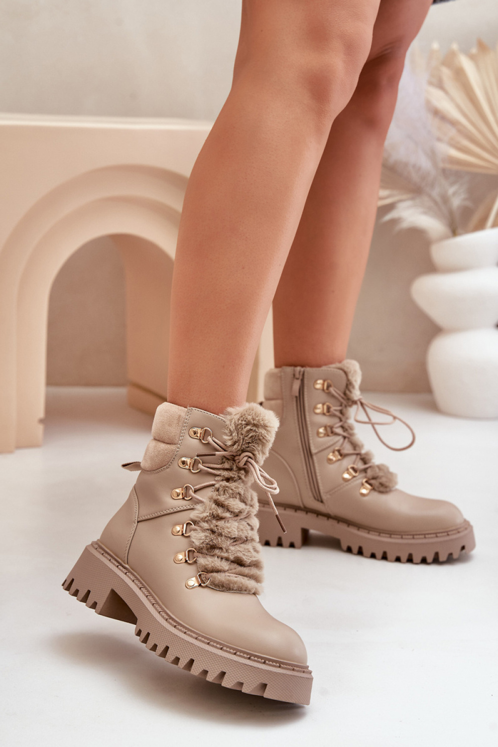Willatta 1659 Beige Combat Boots - Step in style