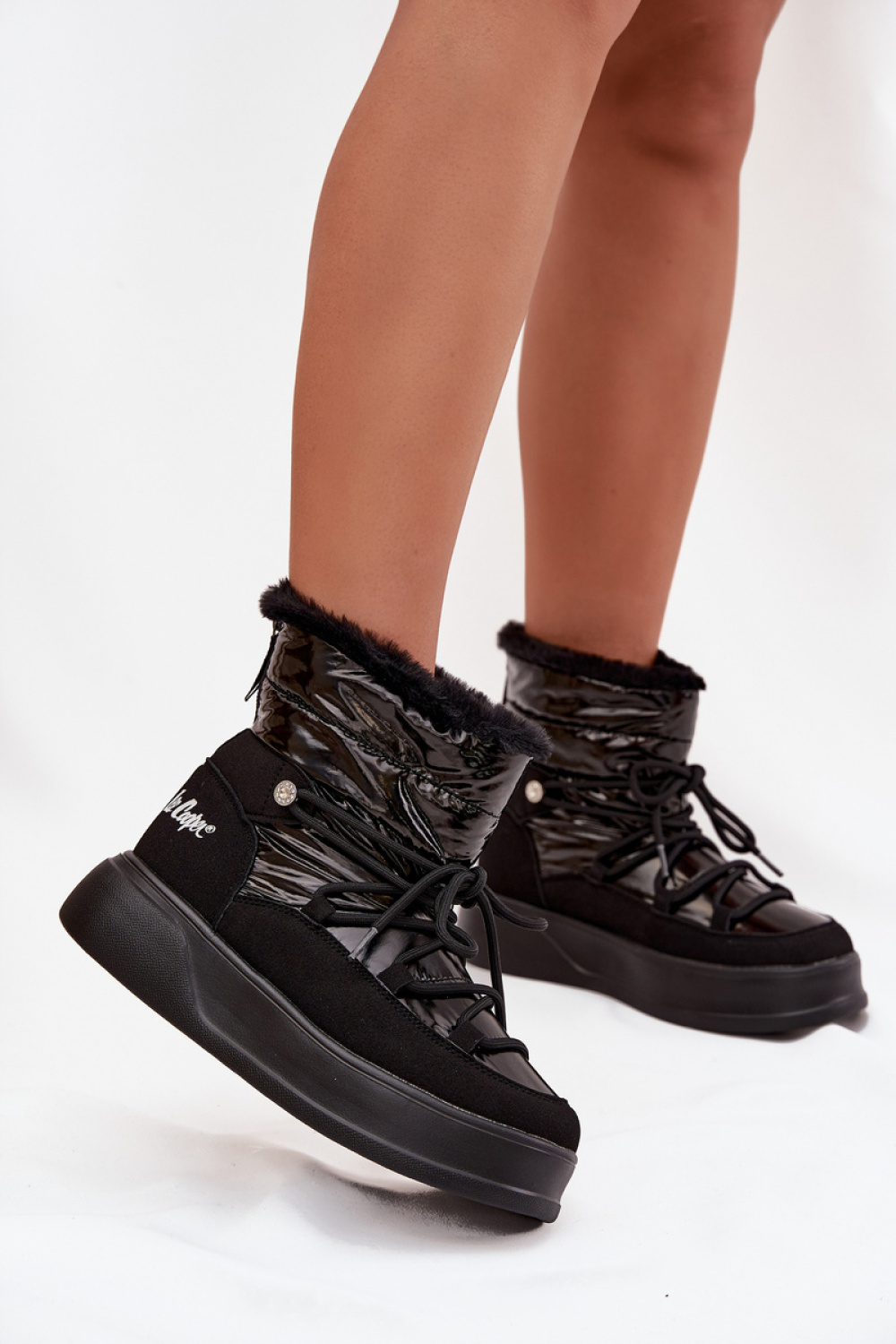 Lee Cooper LCJ-25-03-3814 Black Snow Boots - Step in style