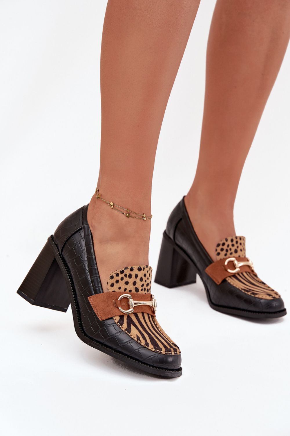 Novella C-881 Black/Beige Loafers - Step in style