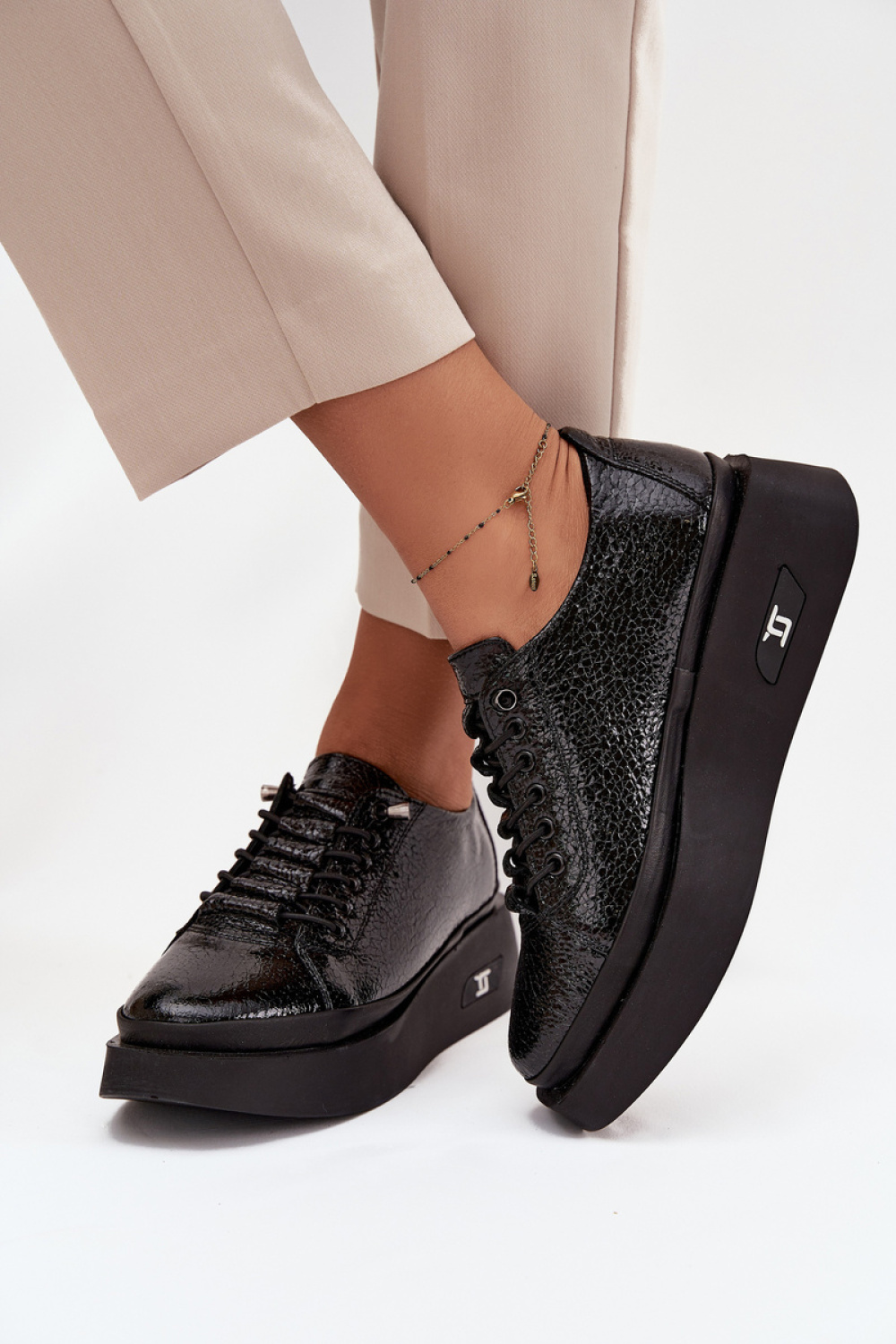 Artiker 57C2041 Black Loafers - Step in style – vue 2