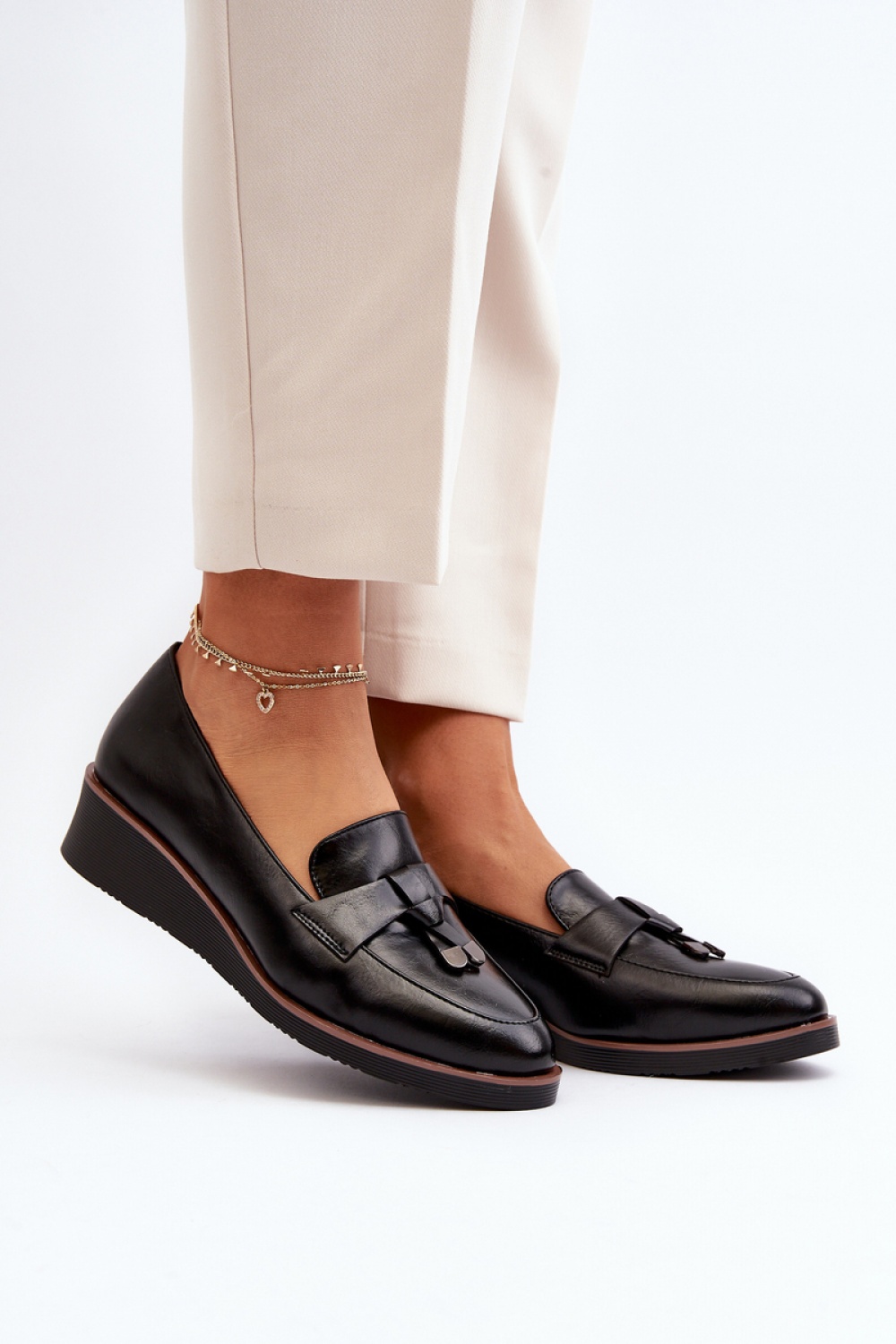 Model Miliret 58266 Black Loafers - Step in style