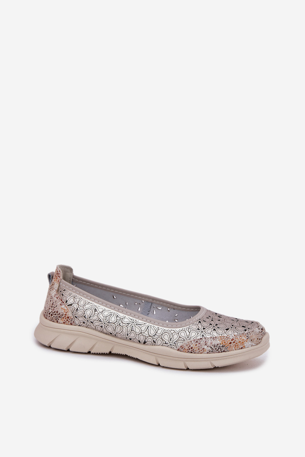 Leaneila 25PB18-8199 Gold Ballerinas - Step in style