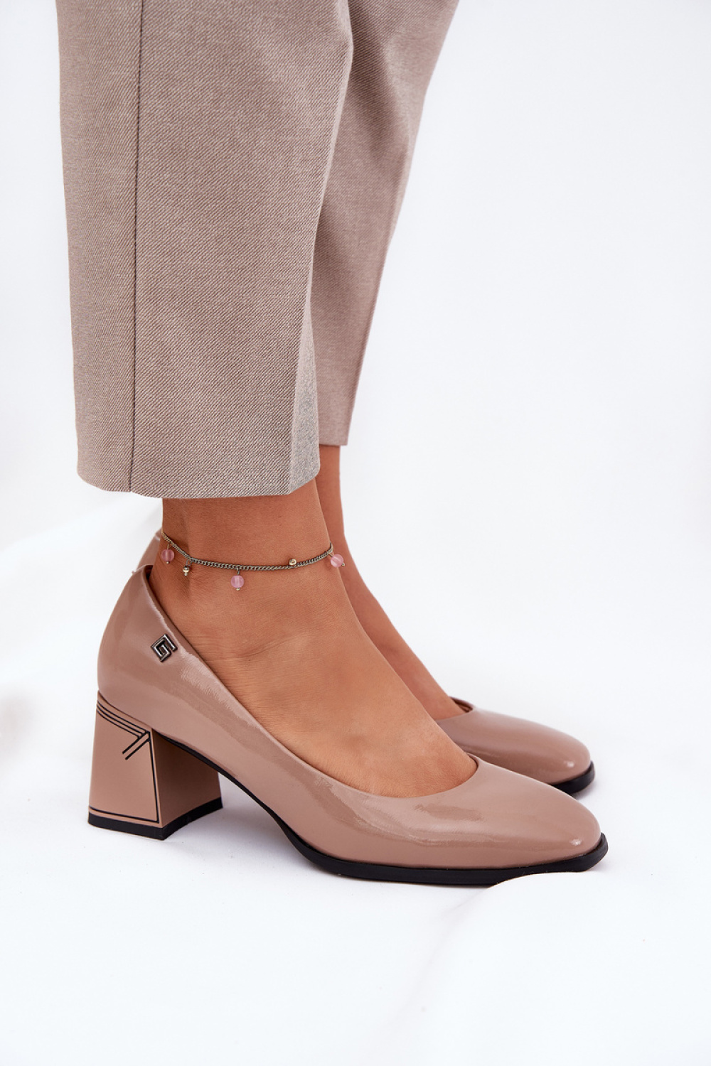 Czółenka Model Vinceza 91130 Beige Skóra Lakier - Step in style – widok 2